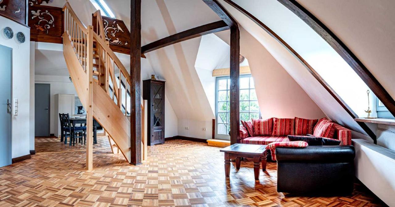 Geyer-Schloss Reinsbronn 克雷格林根 外观 照片